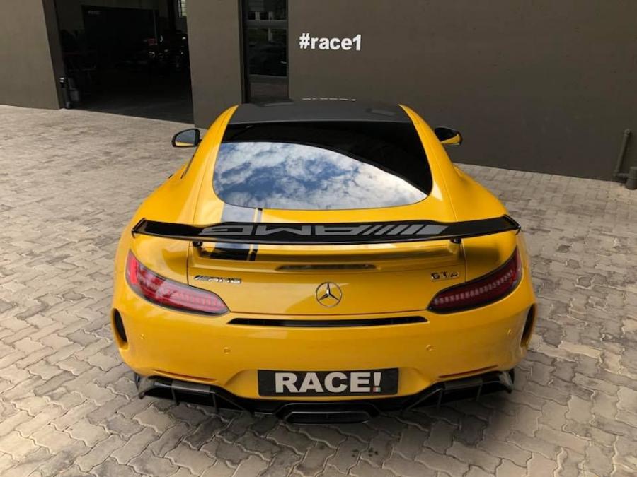  Mercedes-AMG GT R by RACE! 2018 года  (фото 7 из 9)